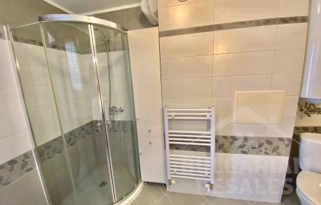 4-стаен апартамент в жилищна сграда - Снимка 13