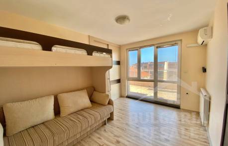 4-стаен апартамент в жилищна сграда - Снимка 16