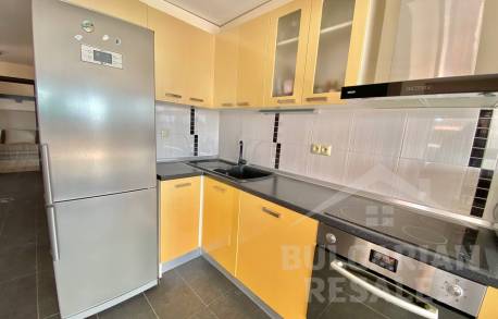 4-стаен апартамент в жилищна сграда - Снимка 17