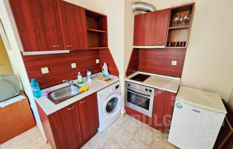 Widok na basen! Sprzedaż nieruchomości w Słonecznym Brzegu - Фото5