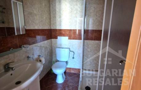 Изгодна оферта! Три спални, голяма тераса, комплекс на първа линия! - Снимка 8