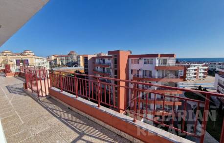 Изгодна оферта! Три спални, голяма тераса, комплекс на първа линия! - Снимка 4