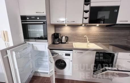 Byt s dobrou opravou a nábytkom, priamo pri mori! - Фото2