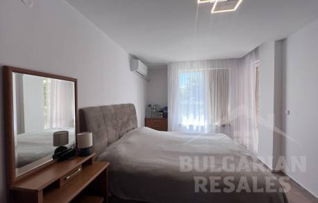 Byt s dobrou opravou a nábytkom, priamo pri mori! - Фото11