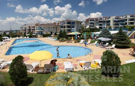 Апартамент с няколко спални на крачка от яхтеното пристанище - Снимка 25