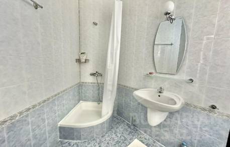 Апартамент с няколко спални на крачка от яхтеното пристанище - Снимка 20