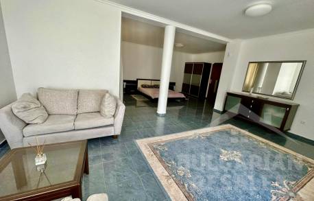 Апартамент с няколко спални на крачка от яхтеното пристанище - Снимка 12