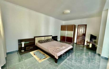 Апартамент с няколко спални на крачка от яхтеното пристанище - Снимка 9