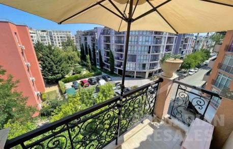 Студио в модерен комплекс с красива територия - Снимка 9