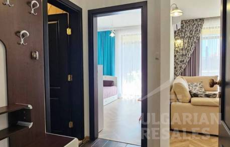 Apartment with pool access, “Romance Paris” complex - Photo 12