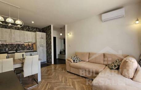 Apartment with pool access, “Romance Paris” complex - Photo 4