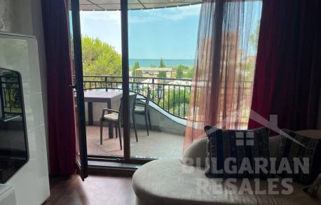 Prvá línia, priestranný apartmán na bývanie a oddych, Pomorie - Фото3