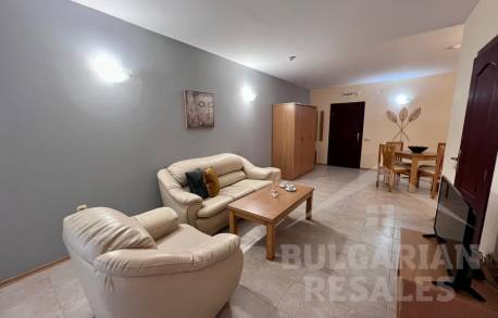 Недорого! Хороший ремонт и вид на бассейн - Фото 5