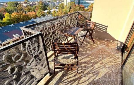 Ready-to-move-in apartment on the first line - Photo 2