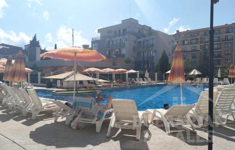  apartment in Cacao Beach area - Photo 2