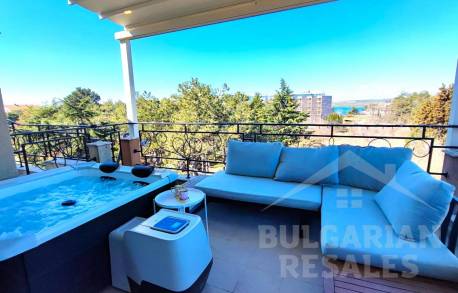 Стильный апартамент с люксовой зоной отдыха на террасе - Фото 1