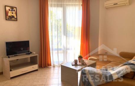 Svetlý zariadený byt v obľúbenom komplexe - Фото13