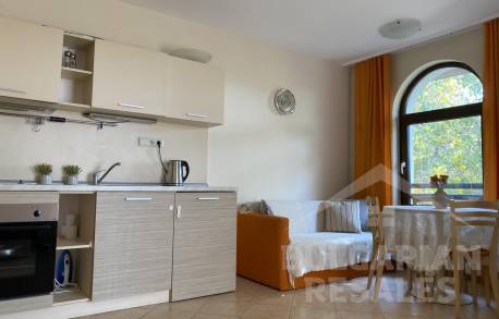 Svetlý zariadený byt v obľúbenom komplexe - Фото6