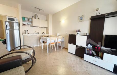 Výhľad na bazén! Investujte do nehnuteľností v Slnečnom pobreží - Фото8