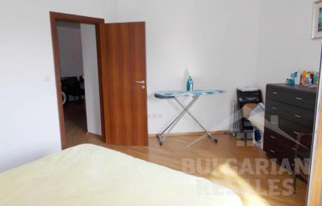 Byt s priestrannými izbami 200 metrov od pláže - Фото10