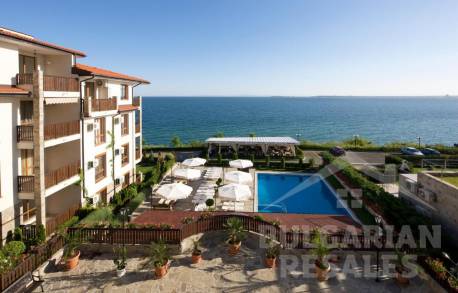 Апартамент на брега на морето в един от най-добрите курорти в България! - Снимка 11