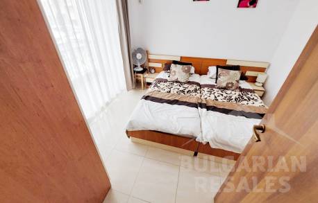 Mieszkanie z meblami w kompleksie - Фото11