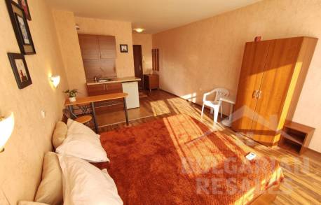 Просторно студио на пешеходно разстояние от плажа - Снимка 4