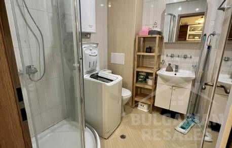 Byt v krásnej štvrti obklopený zeleňou a tichom! - Фото11