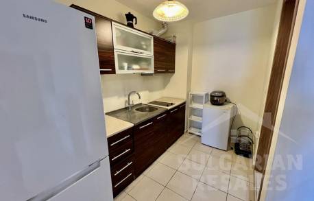 Byt v krásnej štvrti obklopený zeleňou a tichom! - Фото3