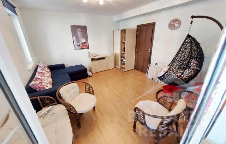 Супер цена! Студио в затворен комплекс с плувен басейн - Снимка 2