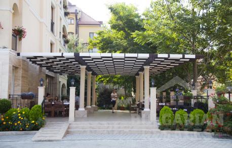 Слънчев апартамент на пешеходно разстояние от центъра - Снимка 14