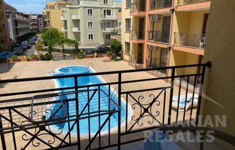 Добър апартамент недалеч от морето в Свети Влас - Снимка 6