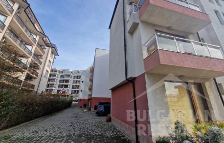  Mieszkanie z dwiema sypialniami w małym, dobrze utrzymanym kompleksie - Фото10