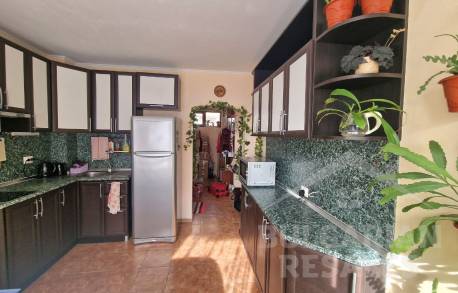  Mieszkanie z dwiema sypialniami w małym, dobrze utrzymanym kompleksie - Фото3