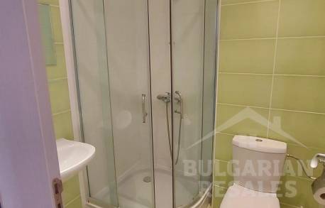 Dvojizbový byt v luxusnom komplexe na prvej línii - Фото13