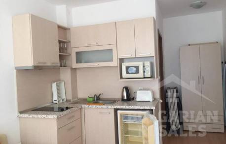 Beautiful pool view, not expensive  - Photo 4