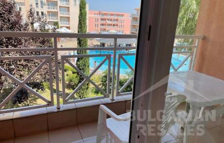 Beautiful pool view, not expensive  - Photo 6