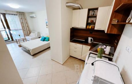 Студио в луксозния комплекс Cascadas - Снимка 8