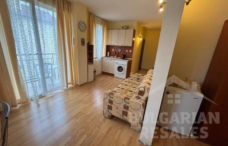 Студия в жилом доме без таксы поддержки в Несебре - Фото 2