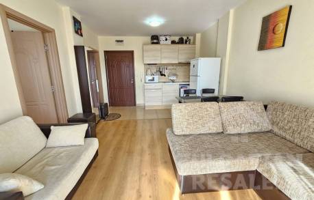 Ready-to-move-in 1-bedroom apartment with pool view, Sunny Beach - Photo 3