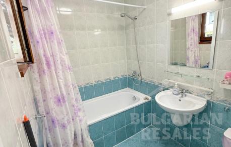 Комфортен апартамент за живот и почивка - Снимка 14