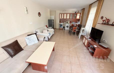 Комфортен апартамент за живот и почивка - Снимка 5