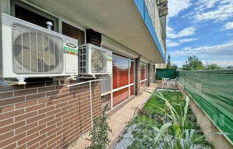 Просторные апартаменты с двумя спальнями в 