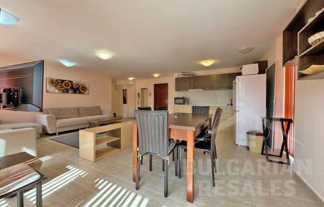 Просторные апартаменты с двумя спальнями в 