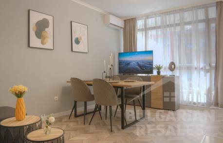 Апартамент с модерен ремонт в Sun City - Снимка 3