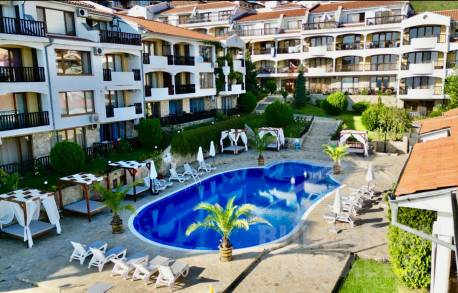 Апартамент в Свети Влас на първа линия, комплекс „Sun Coast“ - Снимка 14