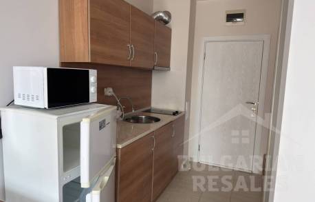 Na predaj zrekonštruované štúdio v letovisku Sunny Beach s výhľadom na bazén - Фото5