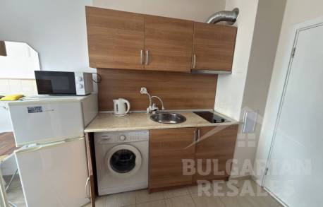 Na predaj zrekonštruované štúdio v letovisku Sunny Beach s výhľadom na bazén - Фото6