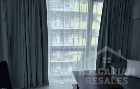 Na predaj zrekonštruované štúdio v letovisku Sunny Beach s výhľadom na bazén - Фото8