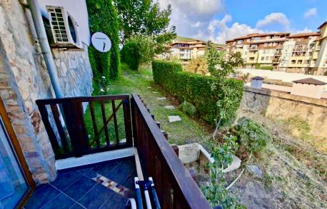 Апартамент с 2 спални в уютен комплекс на брега - Снимка 13